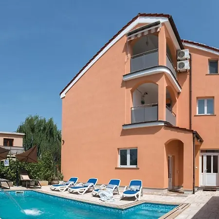 Appartement In Pula